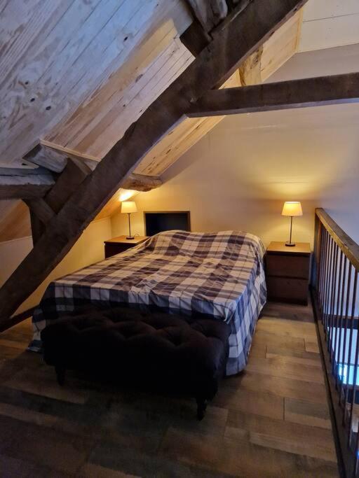 La Maison Des Trois Grands